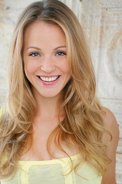 Amanda Clayton - Actor Profile Photo