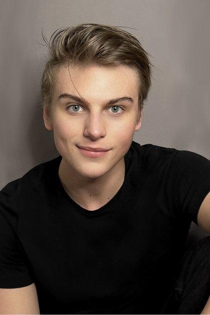 Connor DeWolfe - Actor Profile Photo