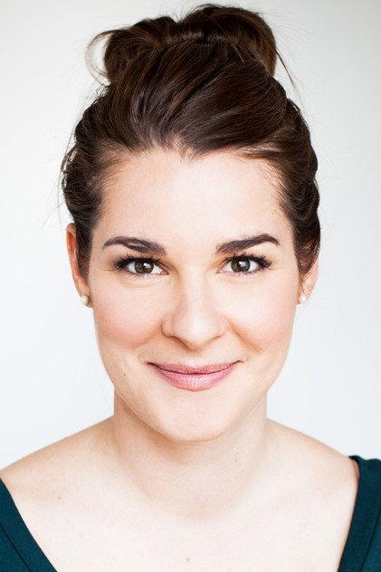 Ève Côté - Actor Profile Photo