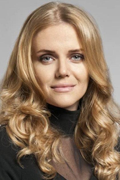Ecem Karavus - Actor Profile Photo