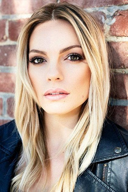 Juliana Folk - Actor Profile Photo
