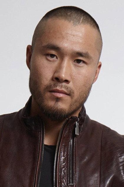 Naomen Eerdeni - Actor Profile Photo
