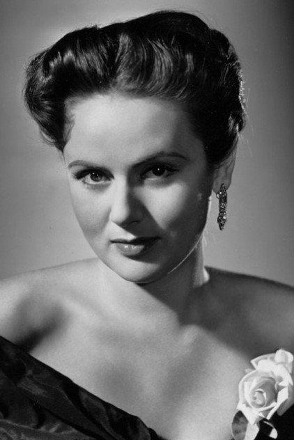 Nadia Gray - Actor Profile Photo