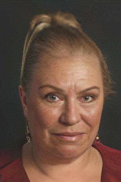 Gülümser Gülhan - Actor Profile Photo