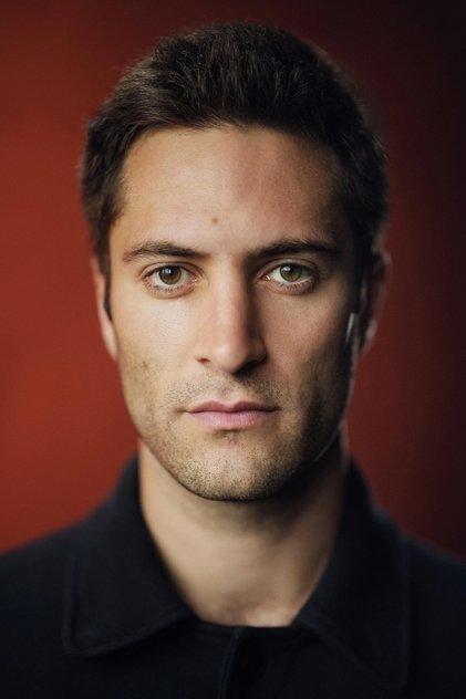 Arty Froushan - Actor Profile Photo