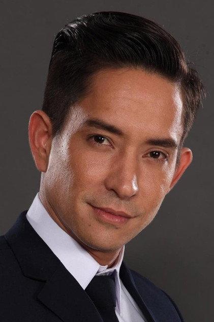 Louis Scott - Actor Profile Photo