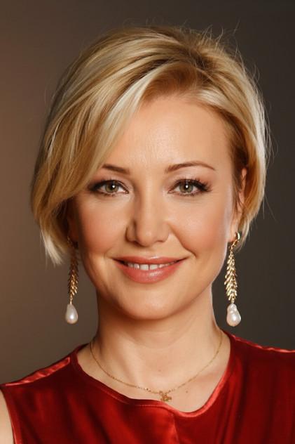Berna Laçin - Actor Profile Photo