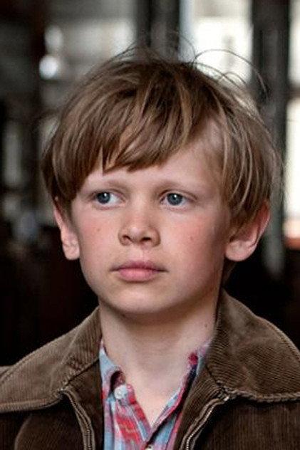Armand Hannestad - Actor Profile Photo