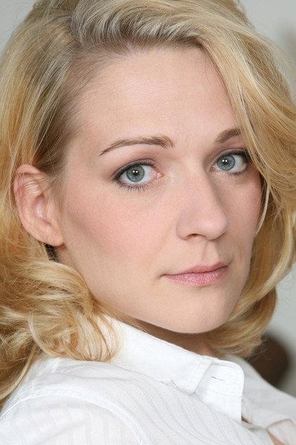 Anika Mauer - Actor Profile Photo