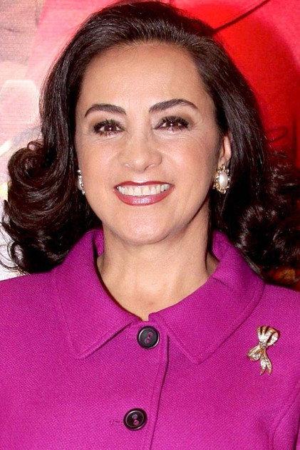 Alma Delfina - Actor Profile Photo