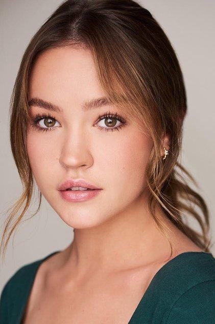 Sadie Stanley - Actor Profile Photo