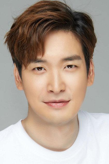 Jung Gyu-woon - Actor Profile Photo