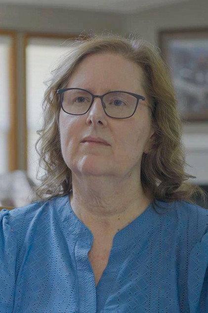 Lynn Divoky - Actor Profile Photo