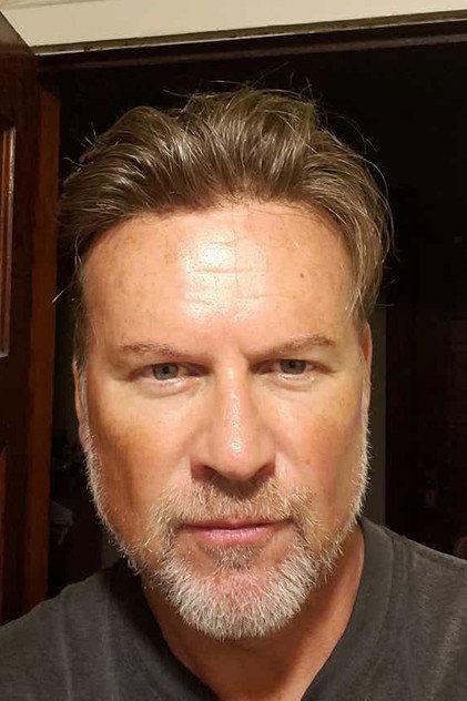 Dan Davies - Actor Profile Photo