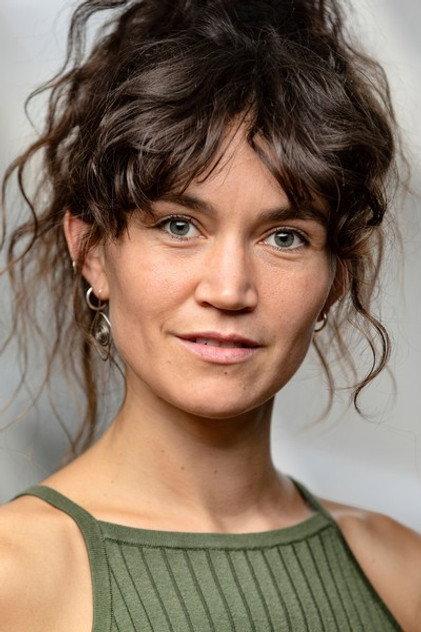 Louise Bonde - Actor Profile Photo