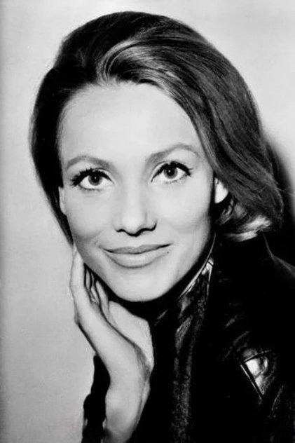 Suzanne Roquette - Actor Profile Photo