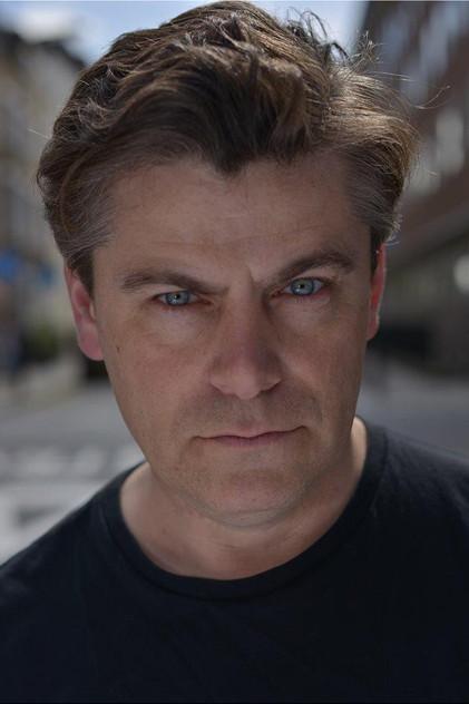 Stuart Matthews - Actor Profile Photo