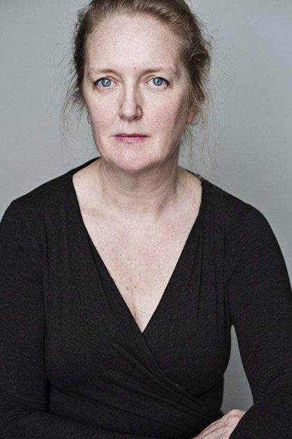 Julie Maes - Actor Profile Photo