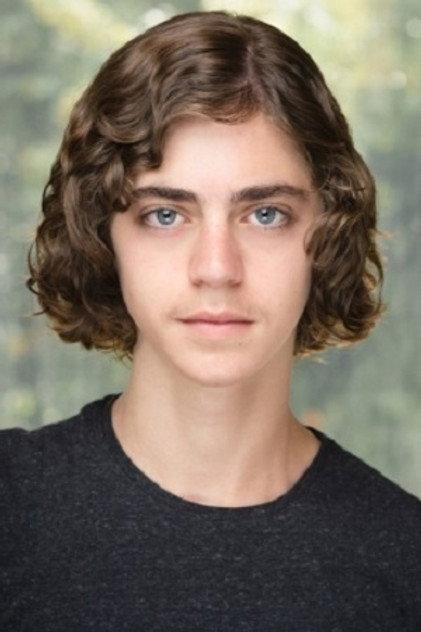 Loïc Esteves - Actor Profile Photo