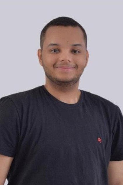 Luka Thompson - Actor Profile Photo