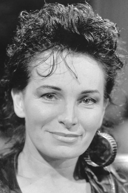 Teresa Orlowski - Actor Profile Photo