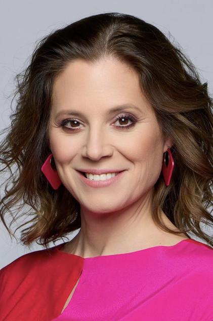 Dóra Szinetár - Actor Profile Photo
