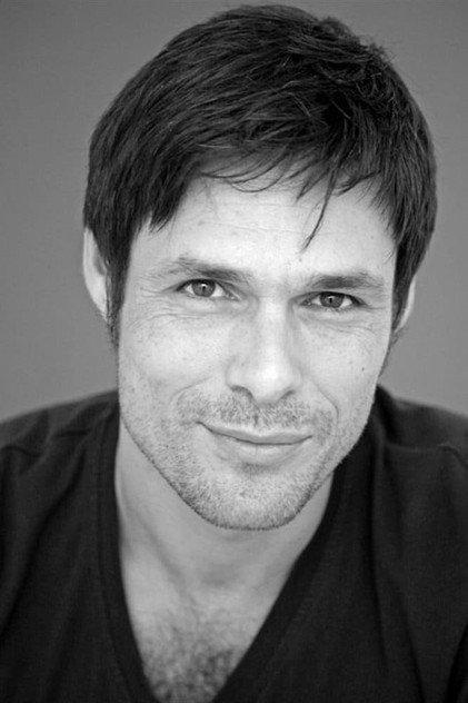 Kenan Raven - Actor Profile Photo