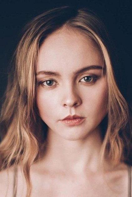 Kseniya Otinova - Actor Profile Photo