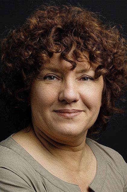 Ayşenil Şamlıoğlu - Actor Profile Photo