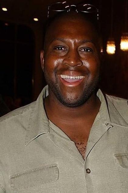 George W. Scott - Actor Profile Photo