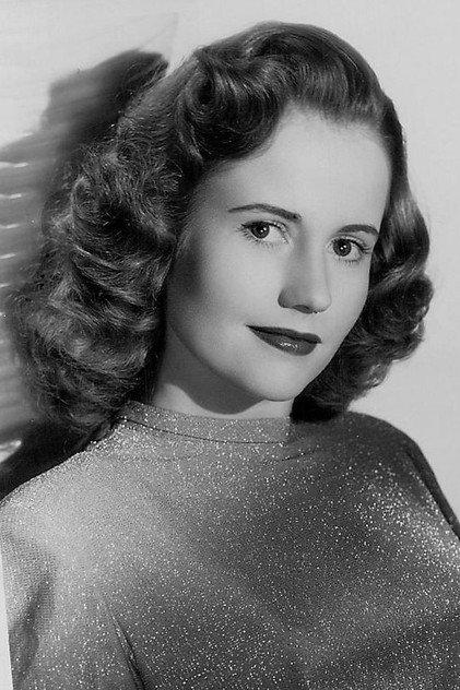 Joyce Reynolds - Actor Profile Photo