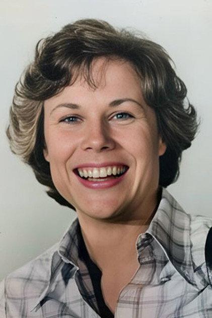 Linda Carlson - Actor Profile Photo