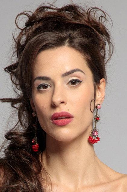 Izabella Fulop - Actor Profile Photo