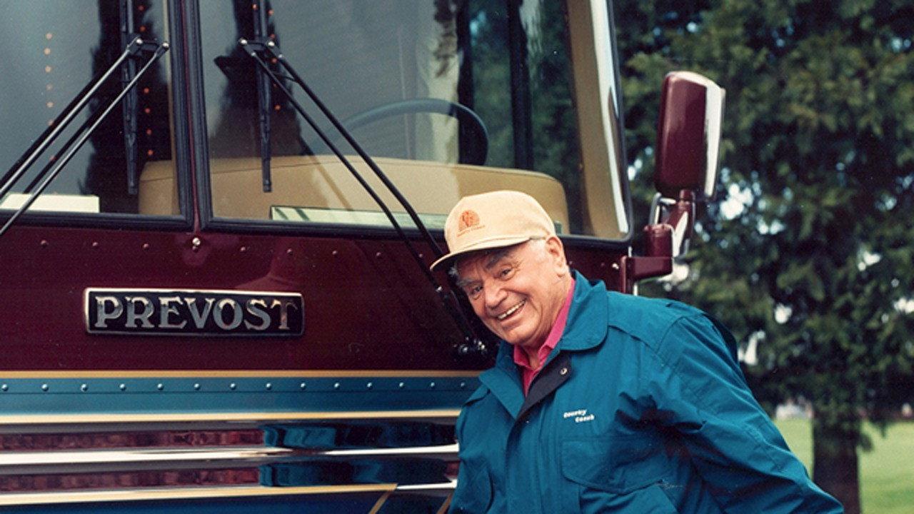 Ernest Borgnine on the Bus 1997 movie scene