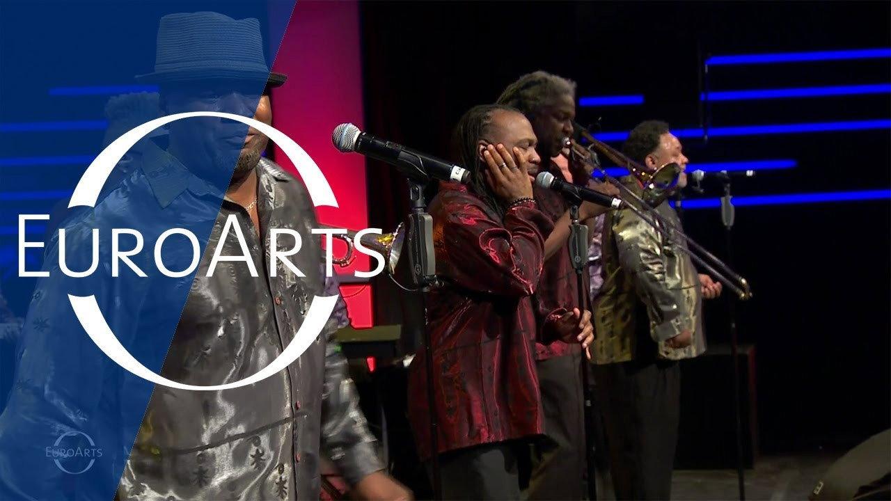 Al McKay's Earth, Wind & Fire Experience 2022 movie scene