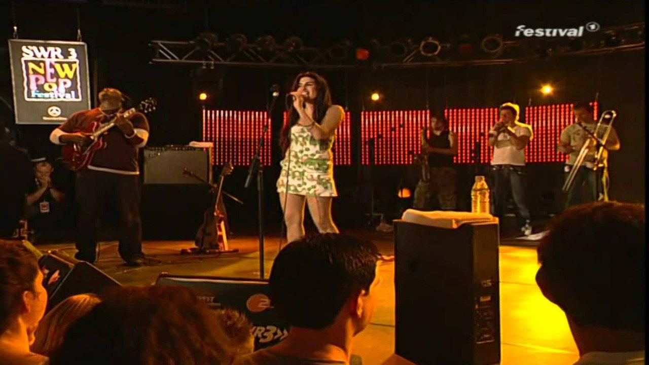 Amy Winehouse - Live At New Pop Festival 2004 movie scene