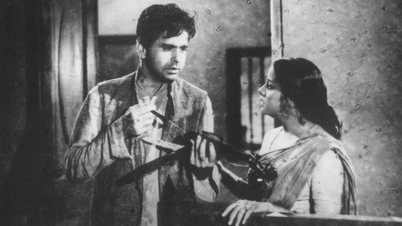 Musafir 1957 movie scene