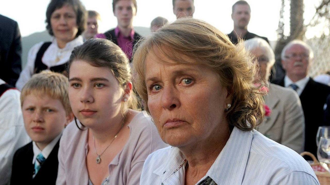 Liebe am Fjord - Abschied von Hannah 2012 movie scene
