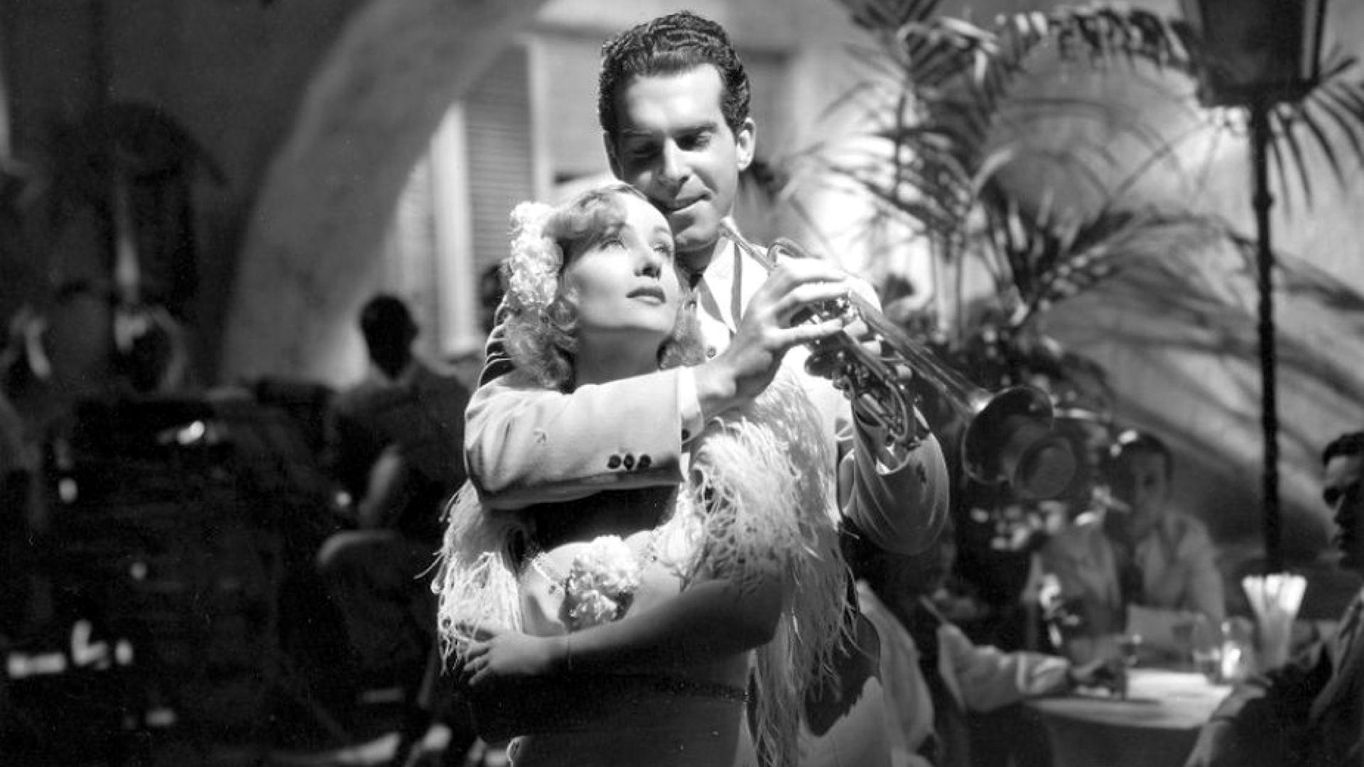 Swing High, Swing Low 1937 movie scene