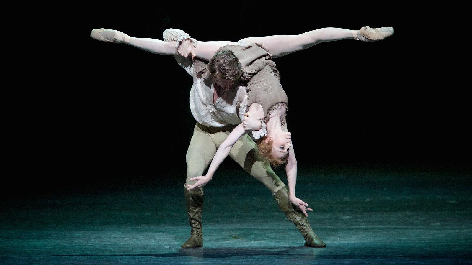 Manon (The Royal Ballet) 2018 movie scene