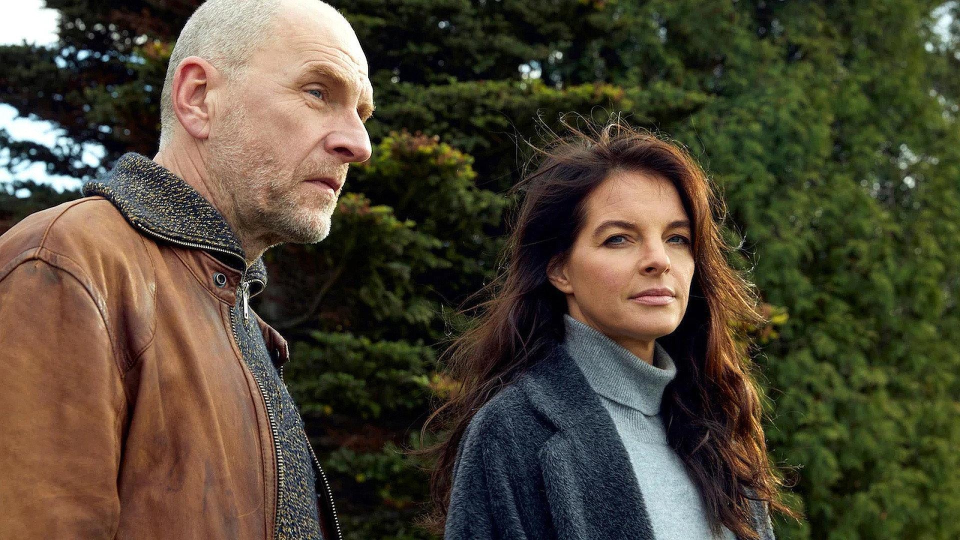 Wolfsland - Das schwarze Herz 2023 movie scene