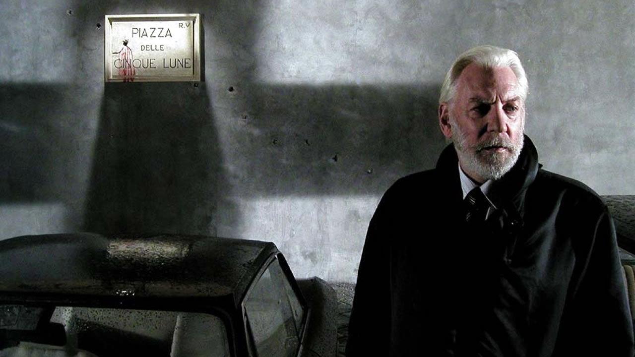Five Moons Plaza 2003 movie scene