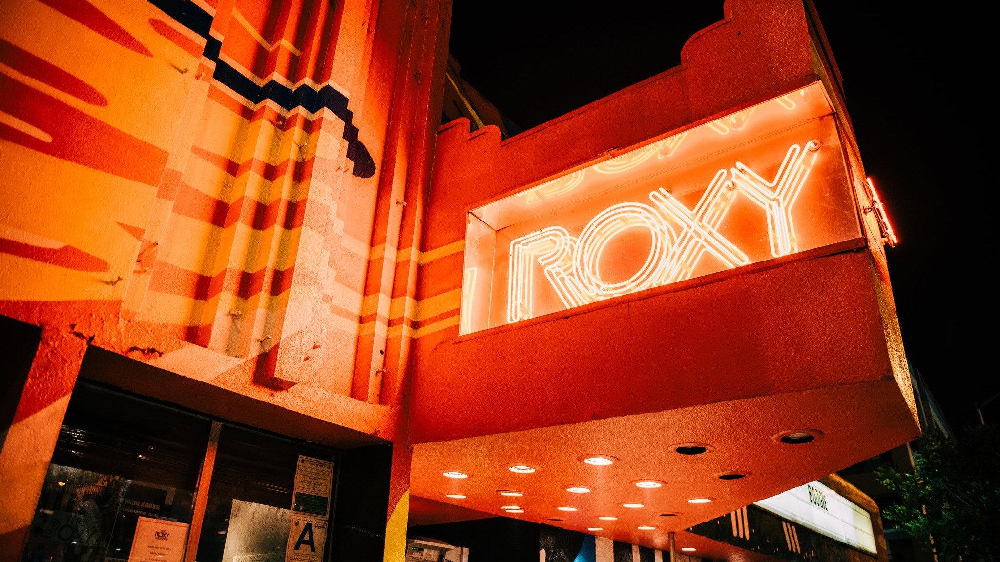 Avril Lavigne: Live from The Roxy Theatre 2007 movie scene