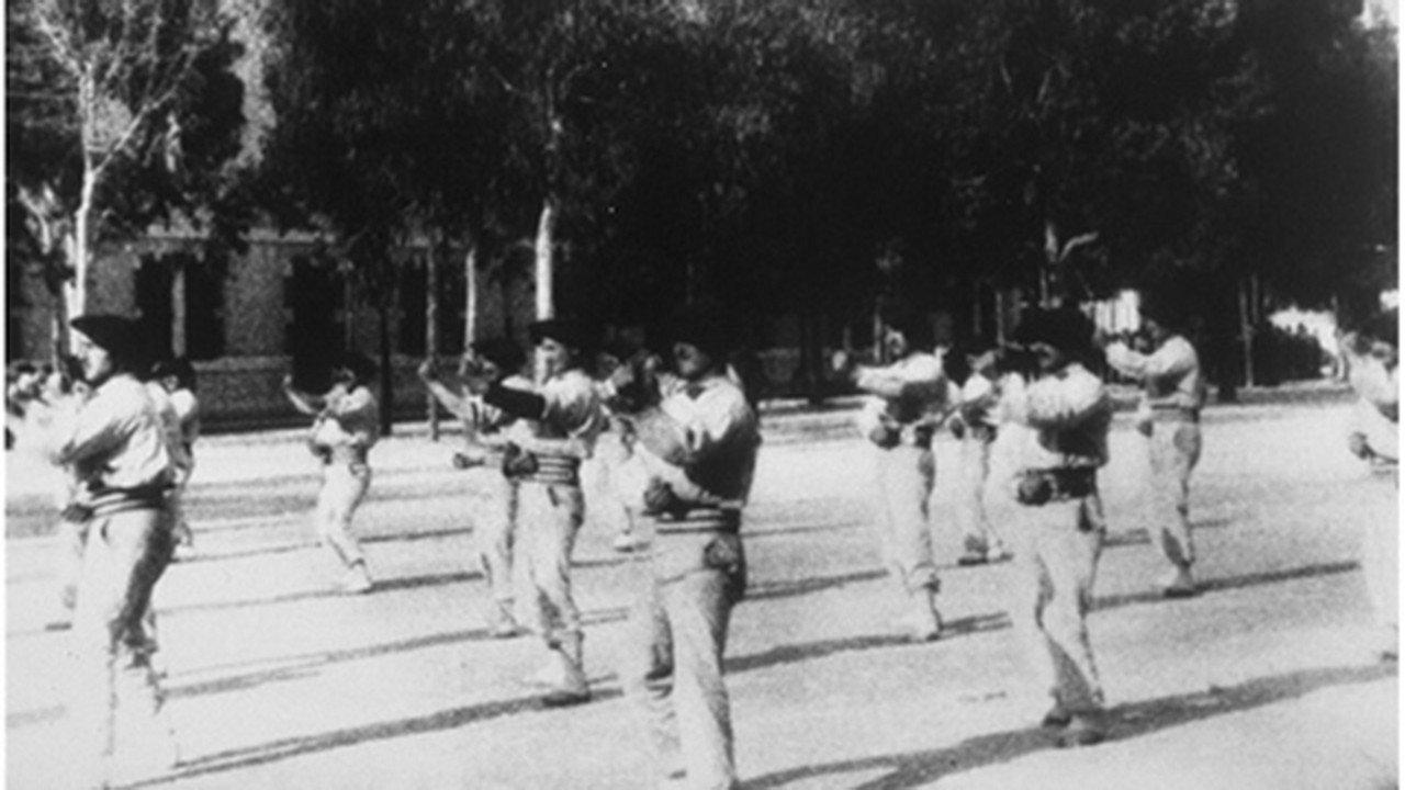 Exercice de boxe 1897 movie scene