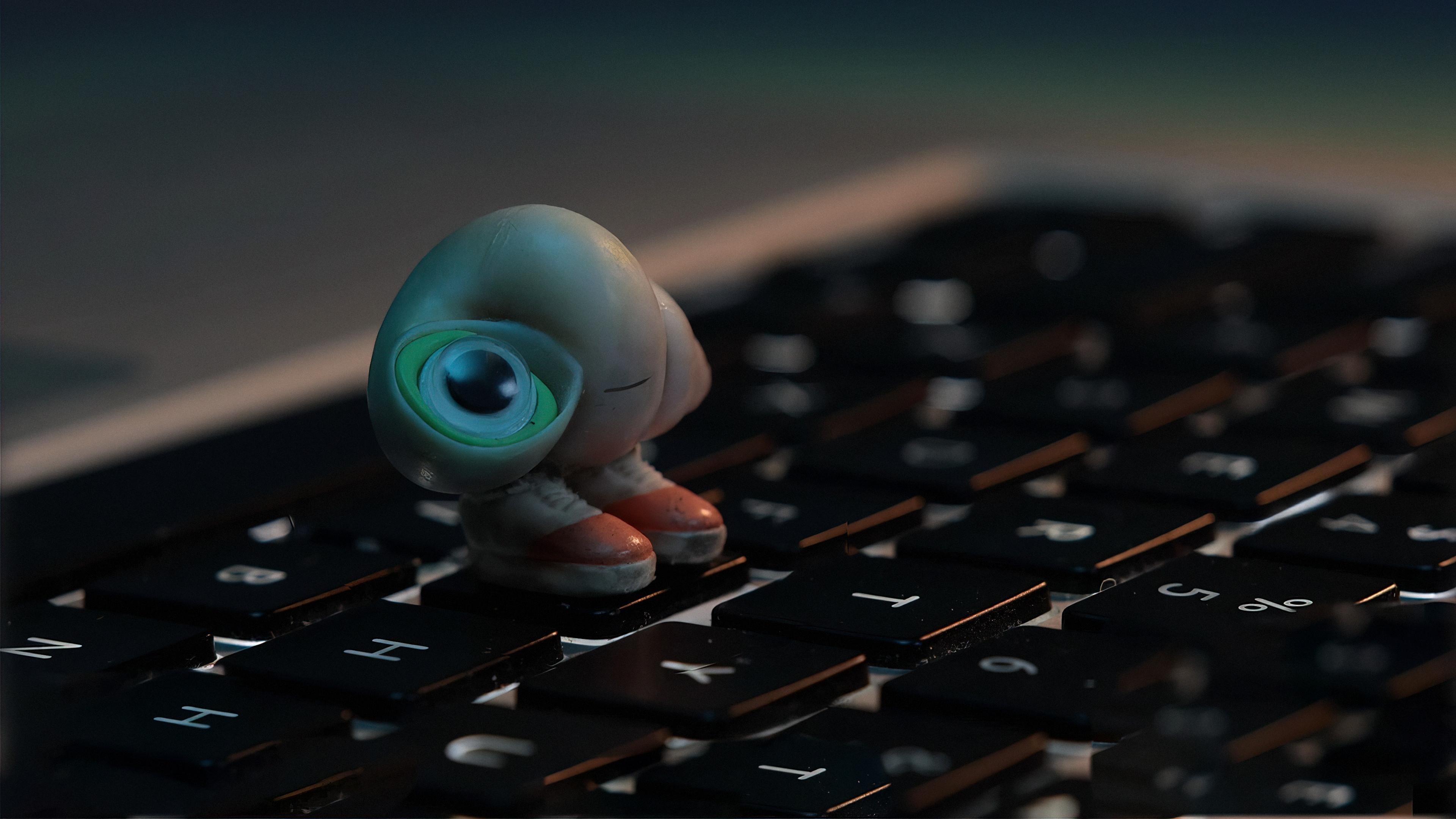 Marcel the Shell with Shoes On 2022 movie scene