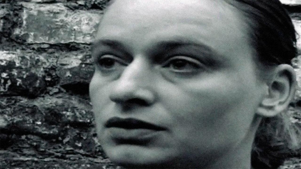 Parabola 2006 movie scene