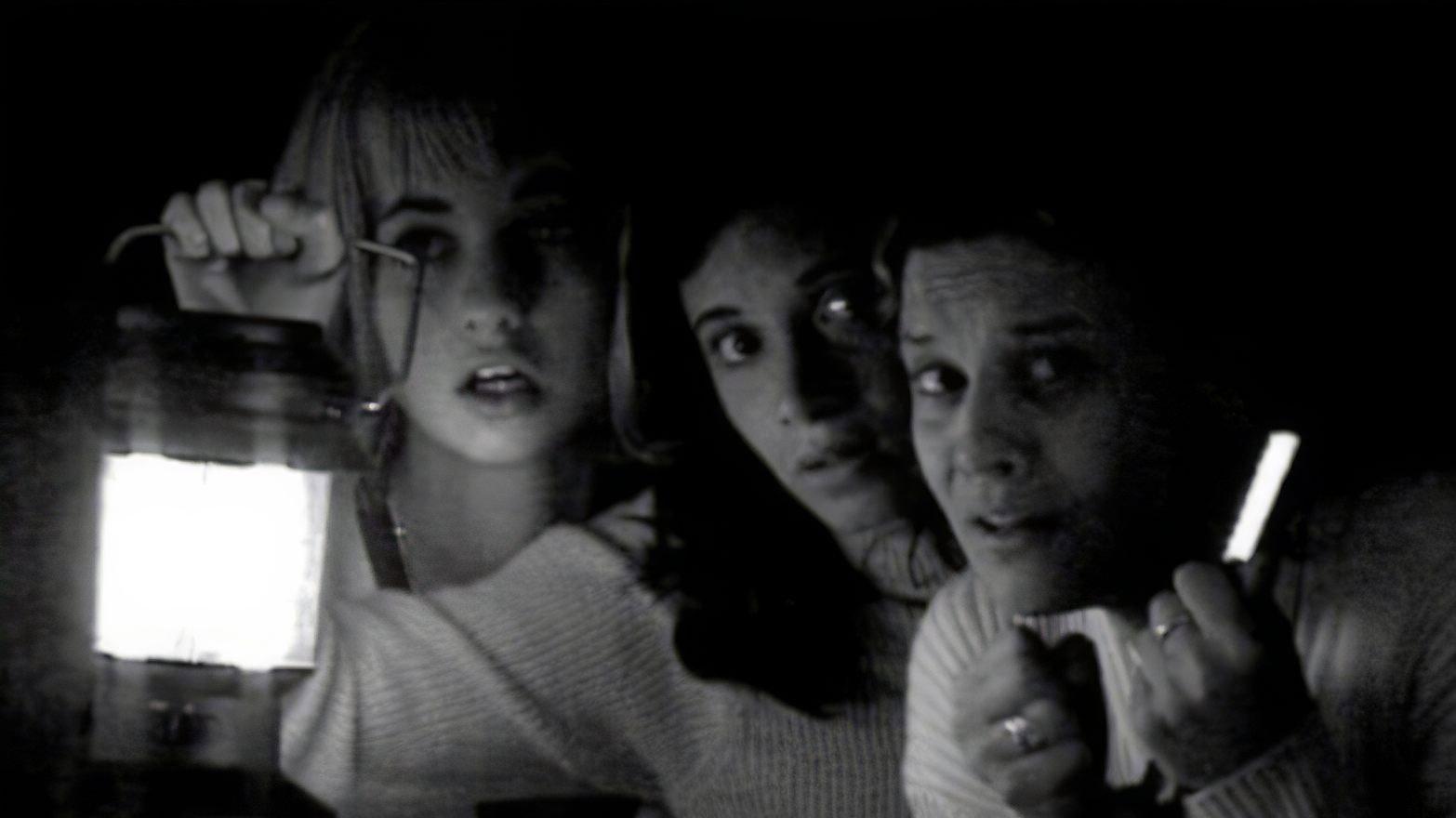 Rooms for Tourists 2004 movie scene