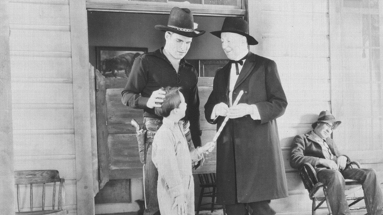The Arizona Raiders 1936 movie scene