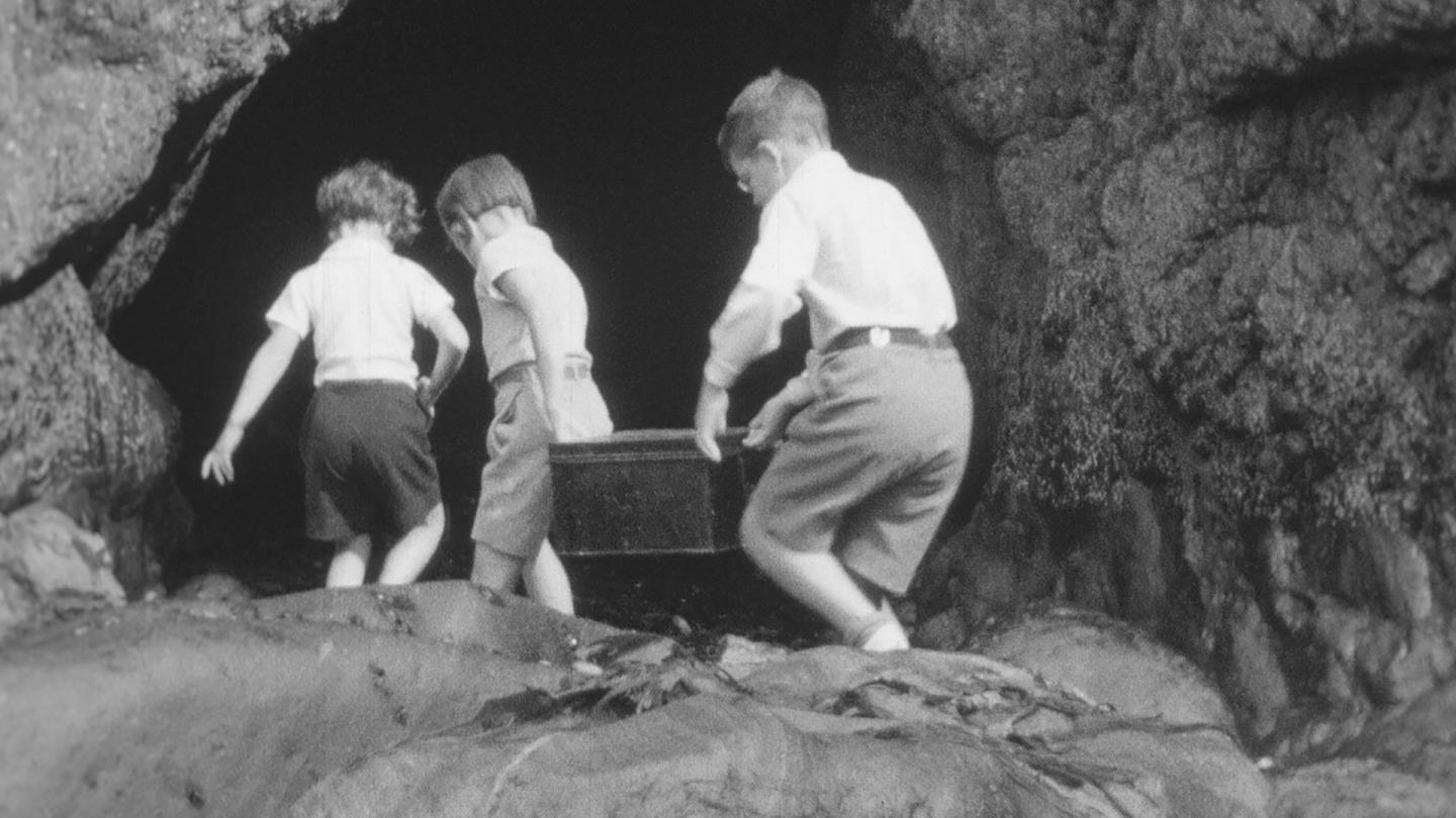 Smuggler's Cave 1937 movie scene