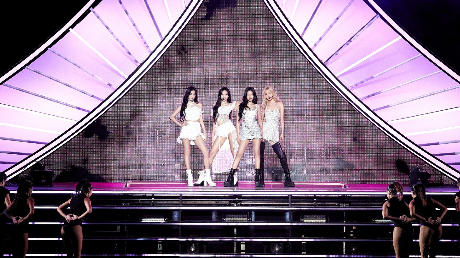 BLACKPINK WORLD TOUR [BORN PINK] IN CINEMAS 2024 movie scene